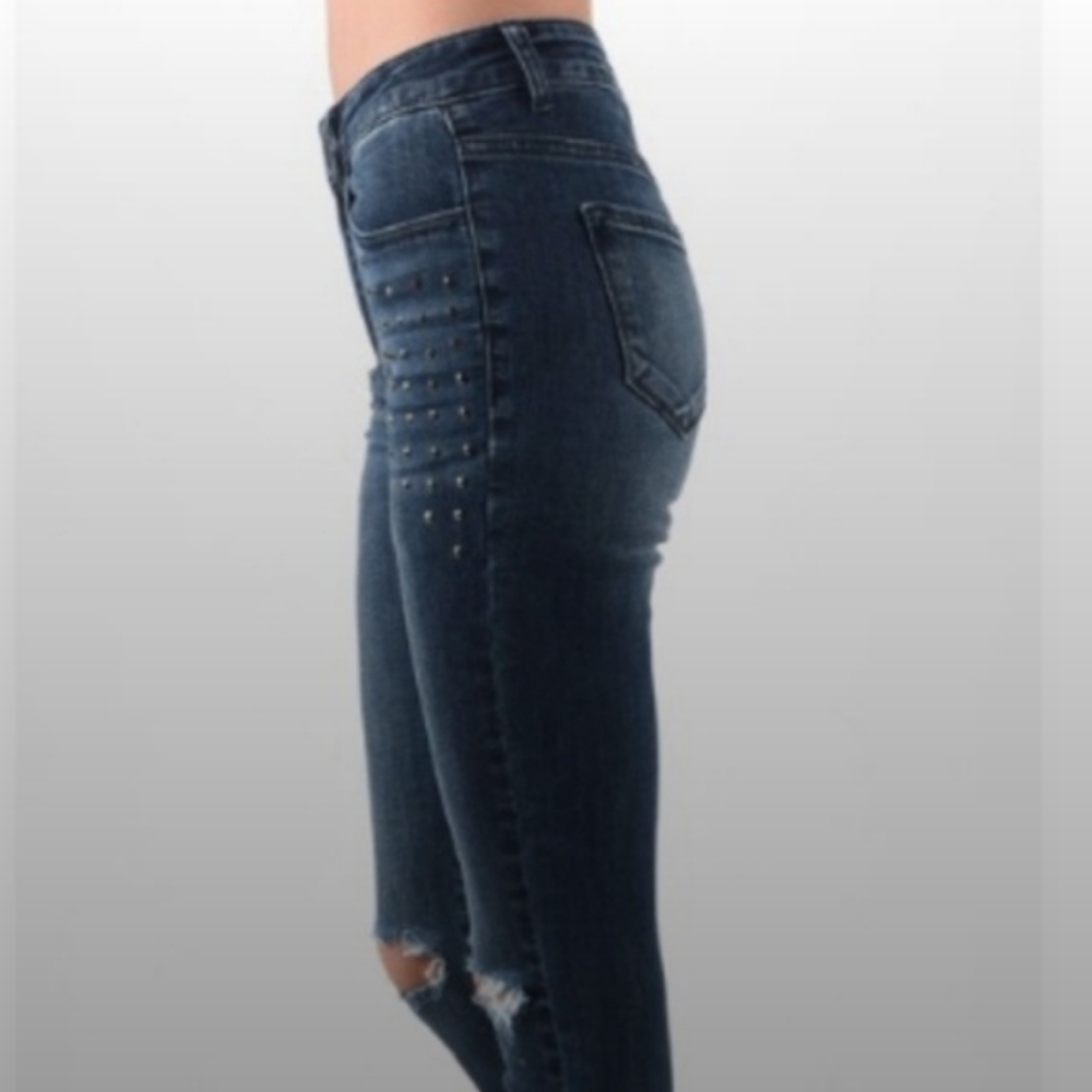 Kancan Distressed Rivet Skinny Jeans - Picture 5 of 12